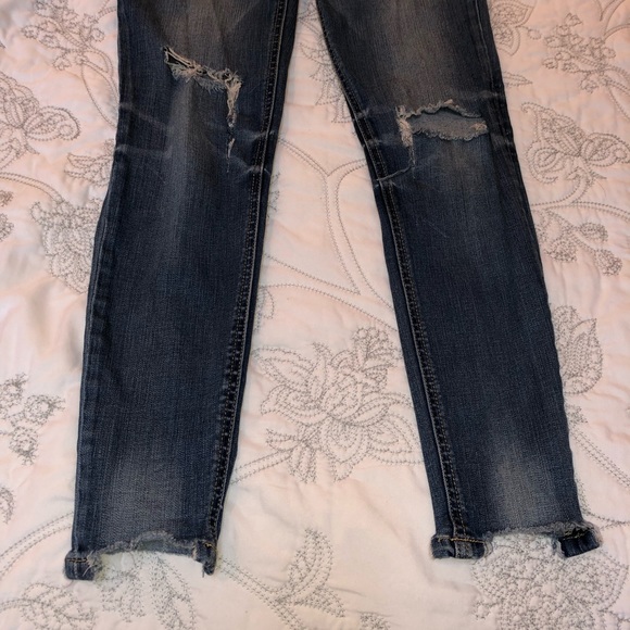 a nice pair of distressed skinny jeans - Picture 5 of 5